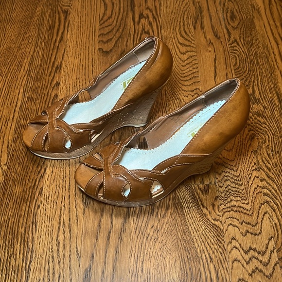 LEI women’s wedge size 6 heels - Picture 3 of 7